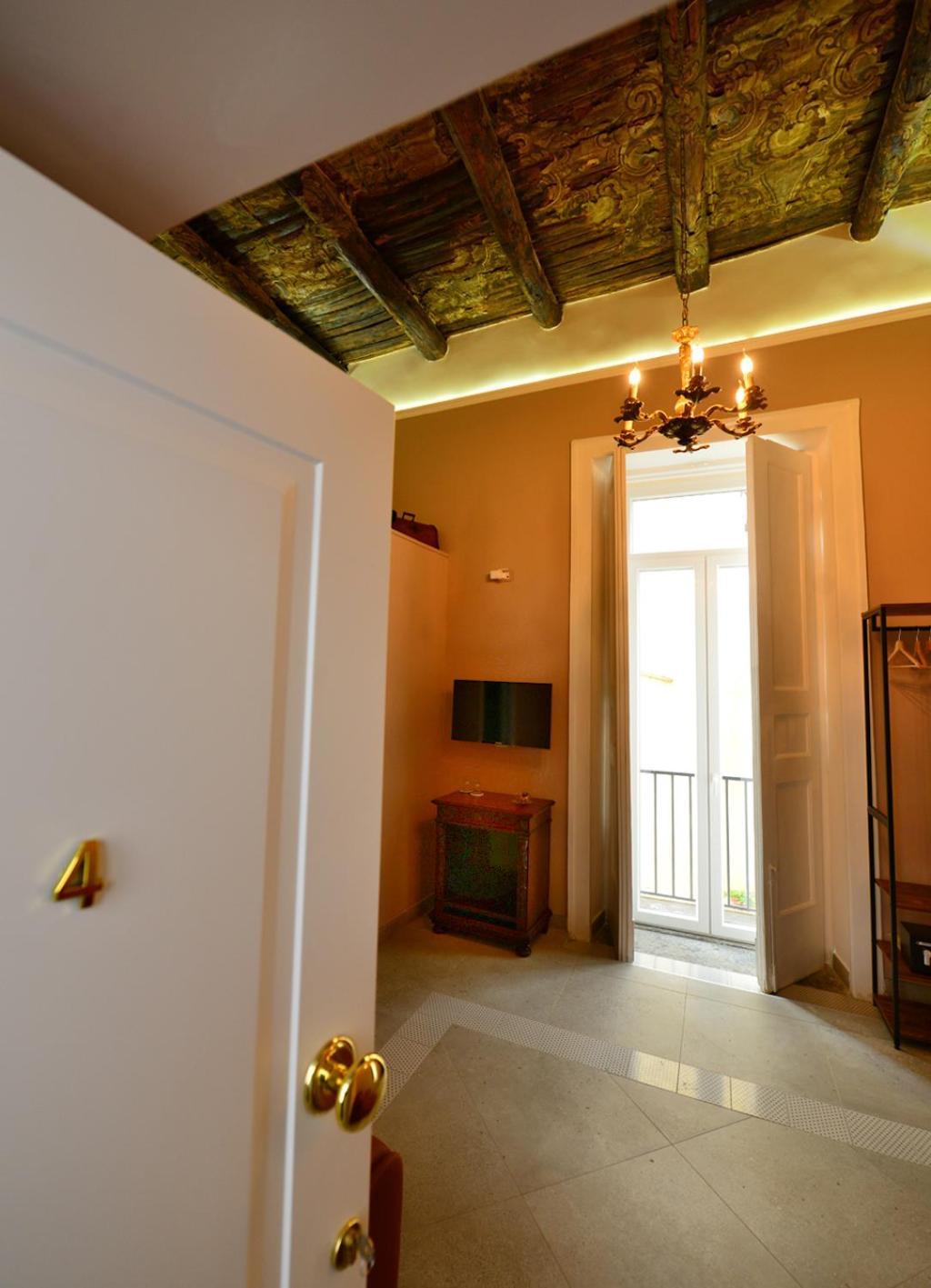 Xenia Neapolis Hotel ภายนอก รูปภาพ