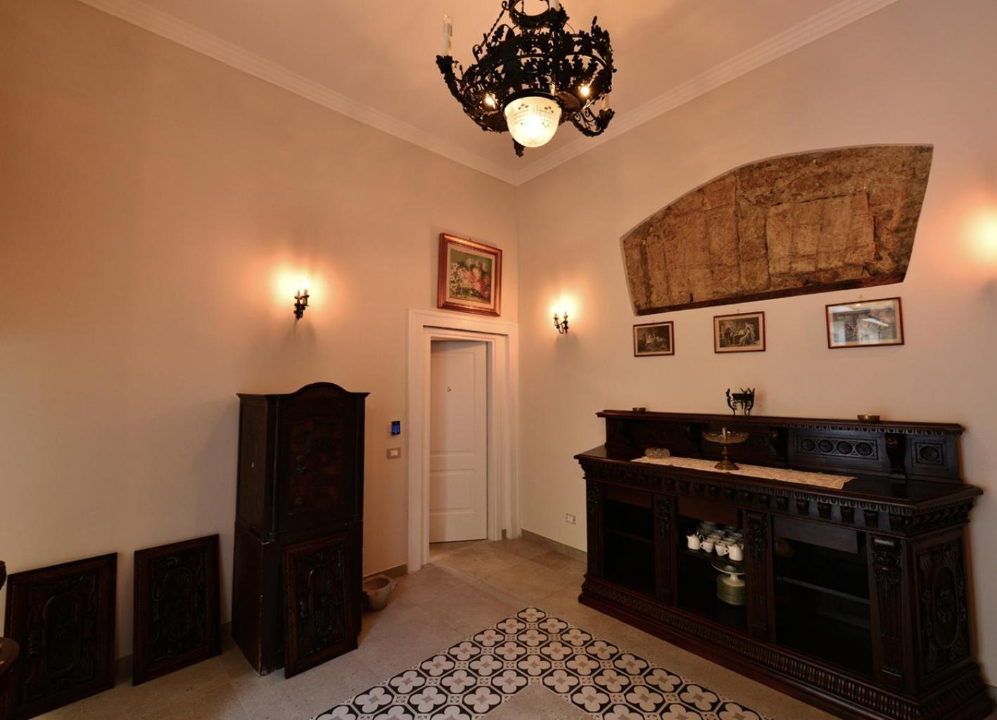 Xenia Neapolis Hotel ภายนอก รูปภาพ