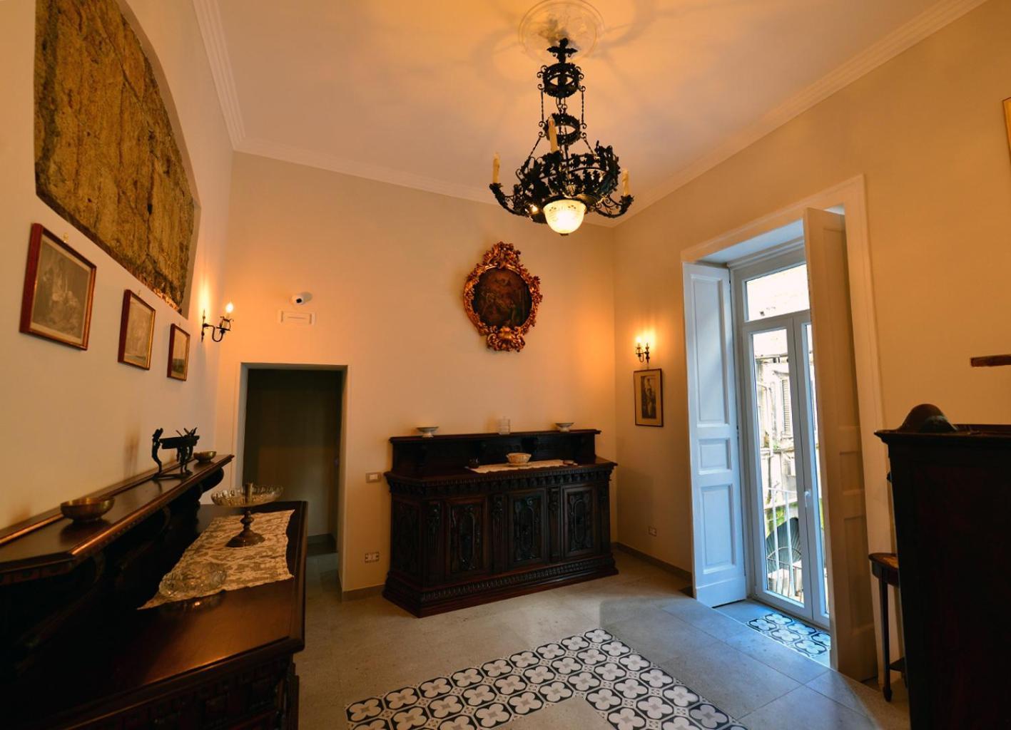 Xenia Neapolis Hotel ภายนอก รูปภาพ