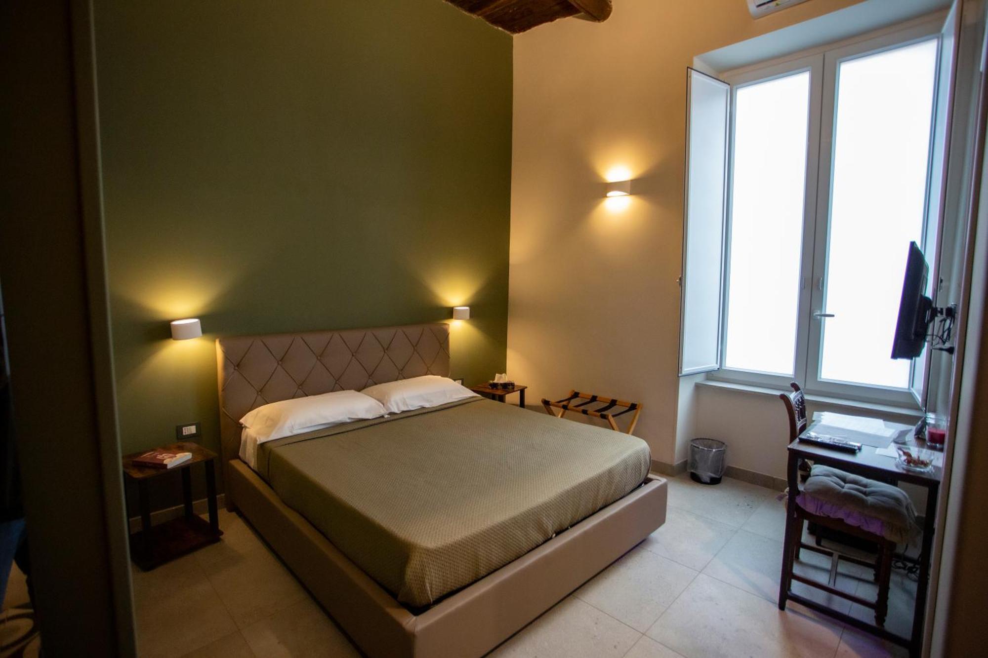 Xenia Neapolis Hotel ภายนอก รูปภาพ