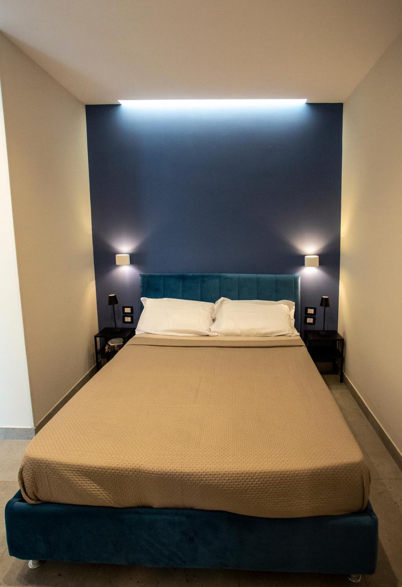 Xenia Neapolis Hotel ภายนอก รูปภาพ