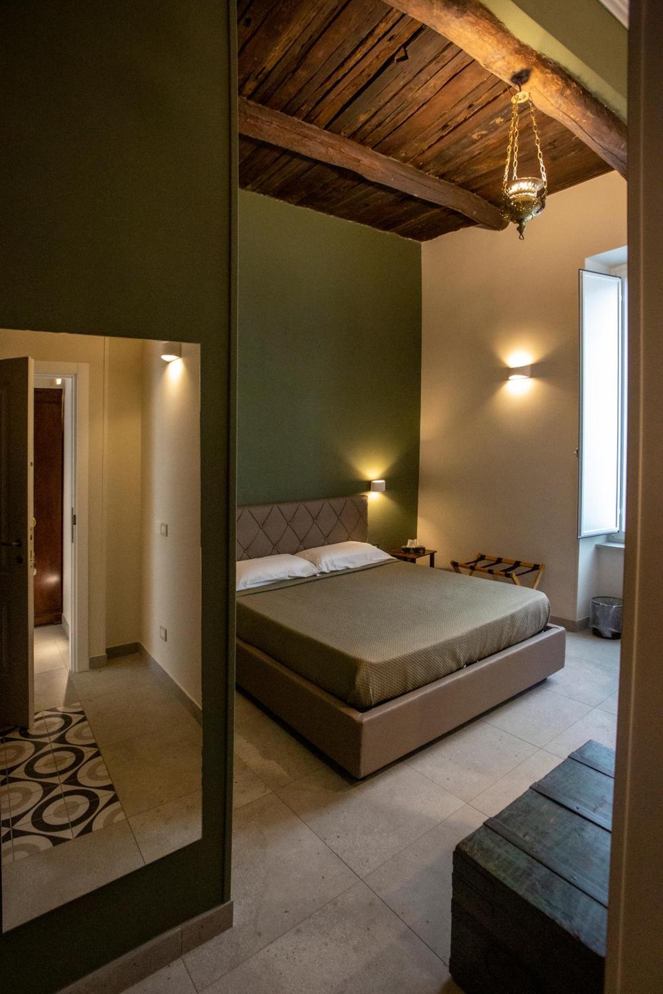 Xenia Neapolis Hotel ภายนอก รูปภาพ