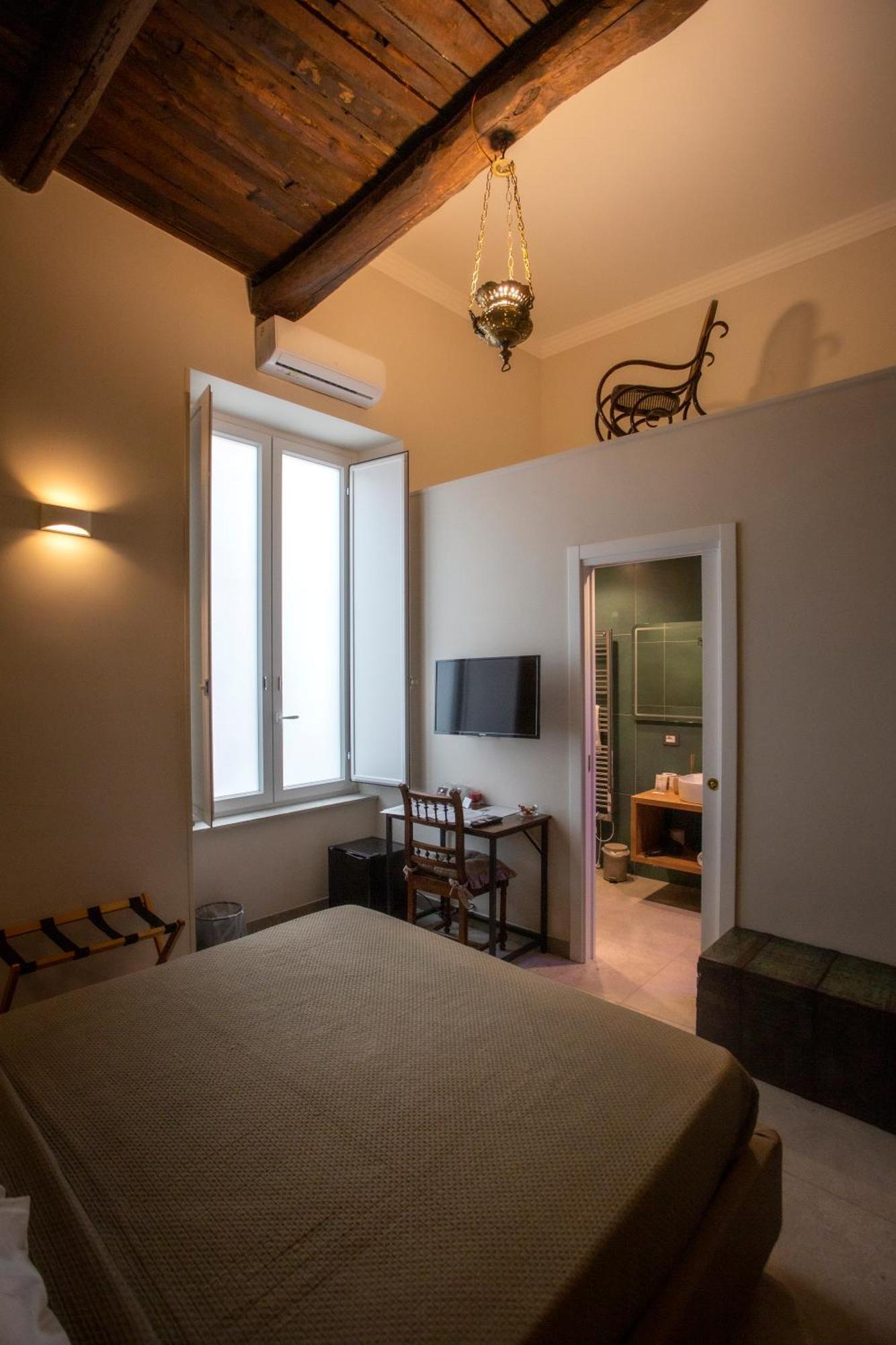 Xenia Neapolis Hotel ภายนอก รูปภาพ