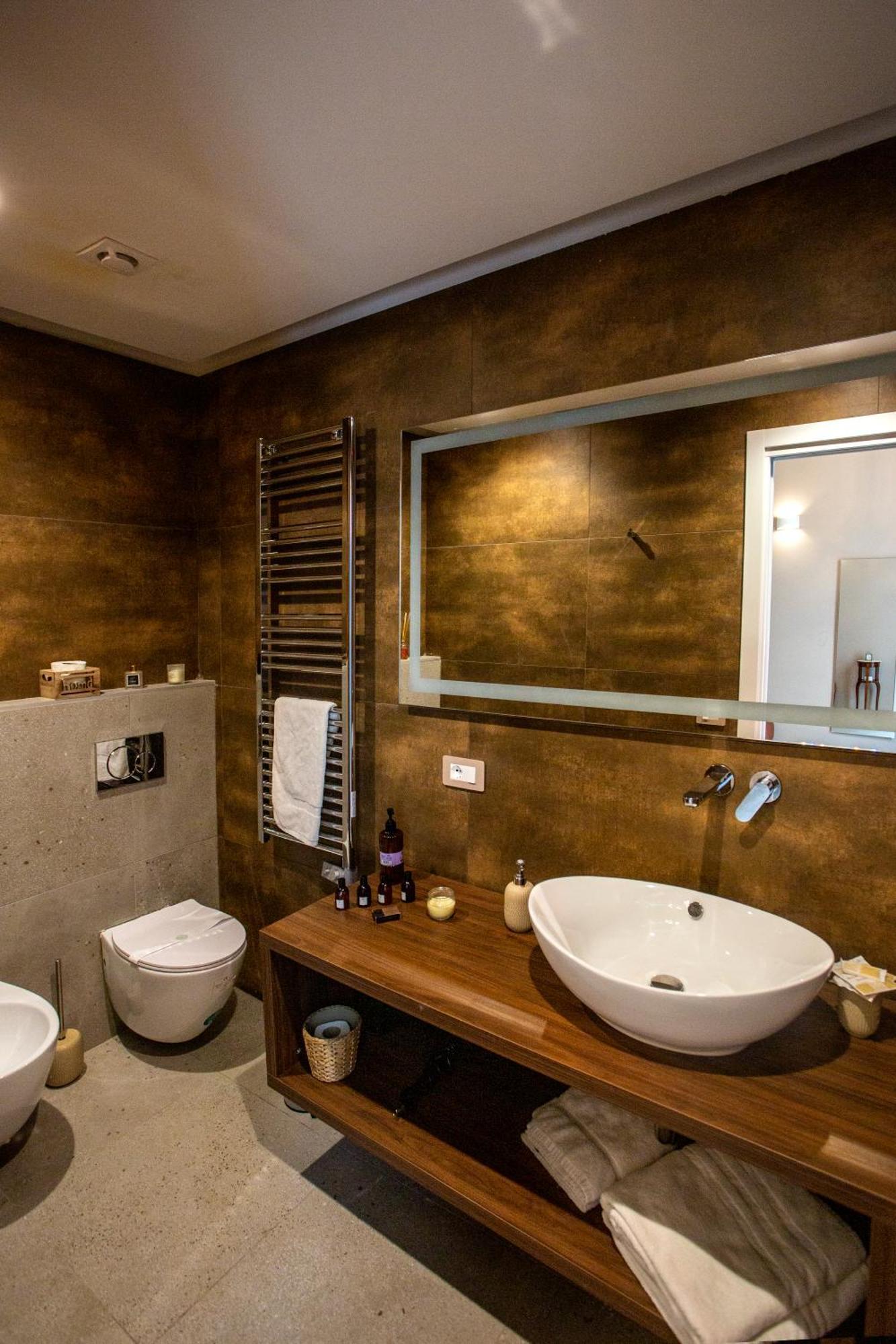 Xenia Neapolis Hotel ภายนอก รูปภาพ