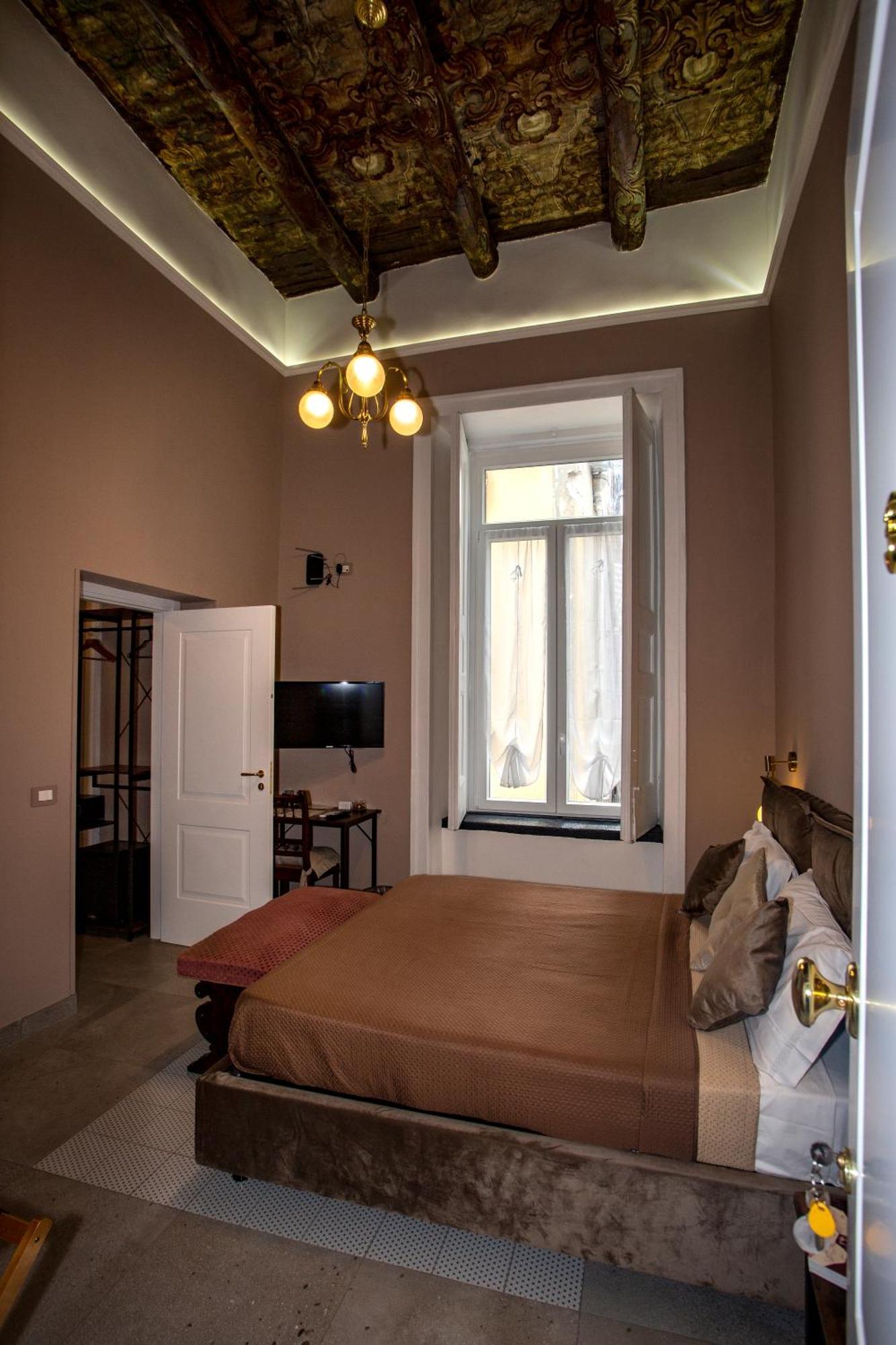 Xenia Neapolis Hotel ภายนอก รูปภาพ